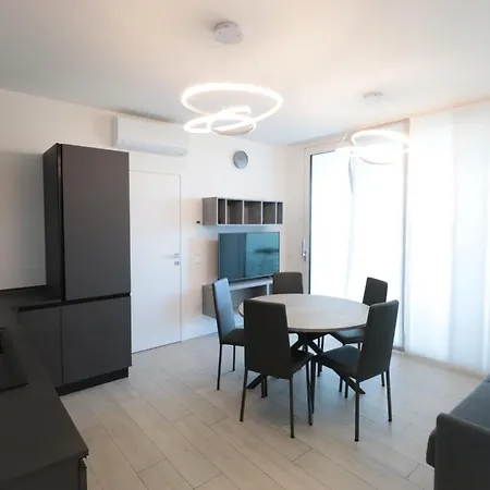 C Palace - Immobiliare Living Apartment